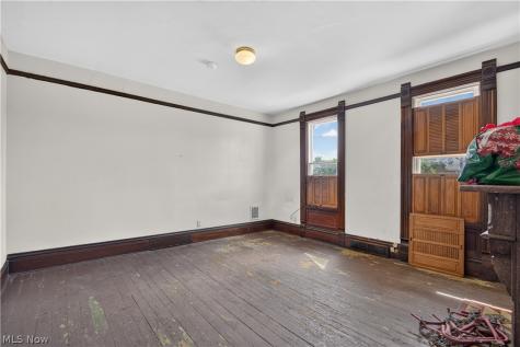 7408 Broadway Avenue Cleveland OH 44105