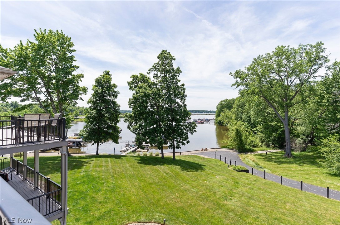 558 Bayshore Boulevard Lake Milton OH 44429