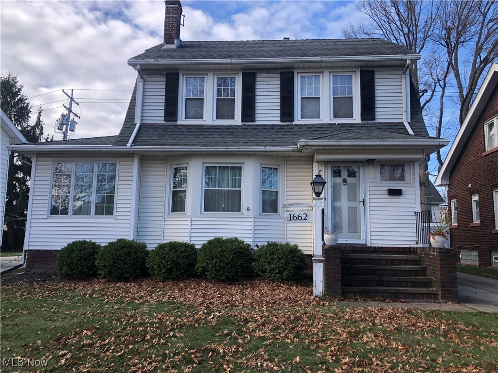 1662 Onondaga Avenue Lakewood OH 44107