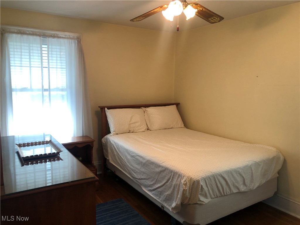 1662 Onondaga Avenue Lakewood OH 44107