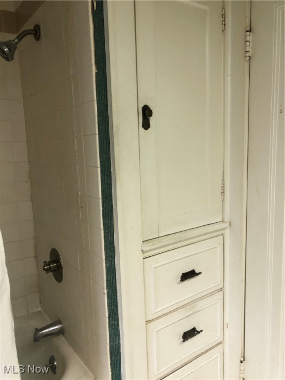 1662 Onondaga Avenue Lakewood OH 44107