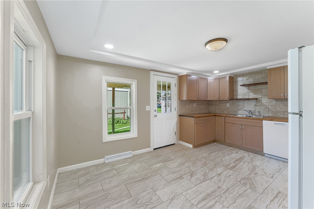 121 Jerome Street Lisbon OH 44432