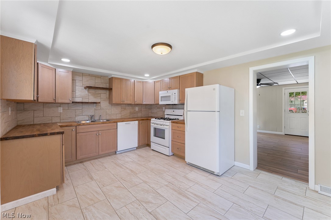 121 Jerome Street Lisbon OH 44432