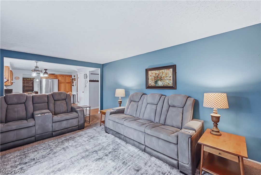 8578 Red Oak Drive NE Warren OH 44484
