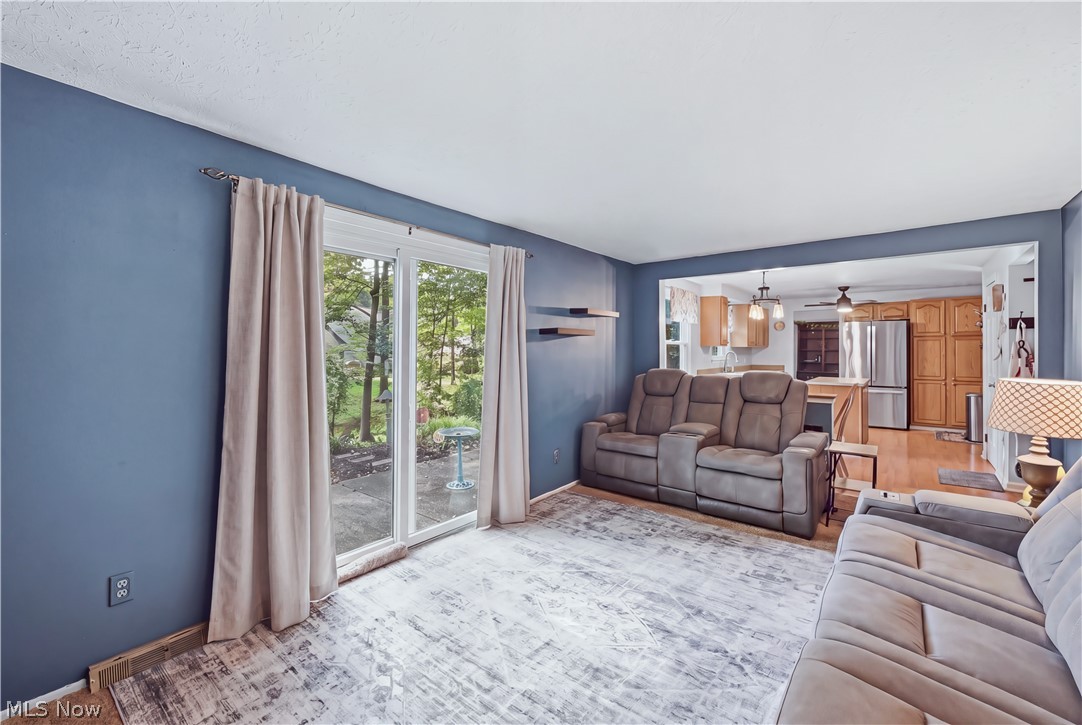 8578 Red Oak Drive NE Warren OH 44484