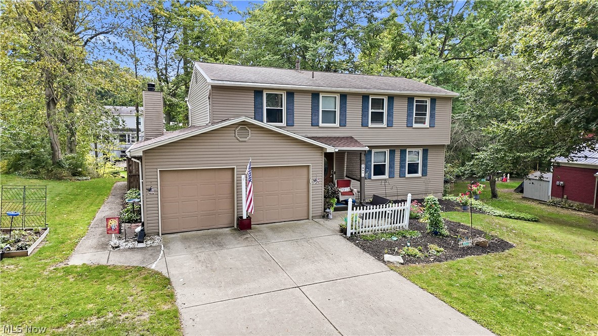 8578 Red Oak Drive NE Warren OH 44484