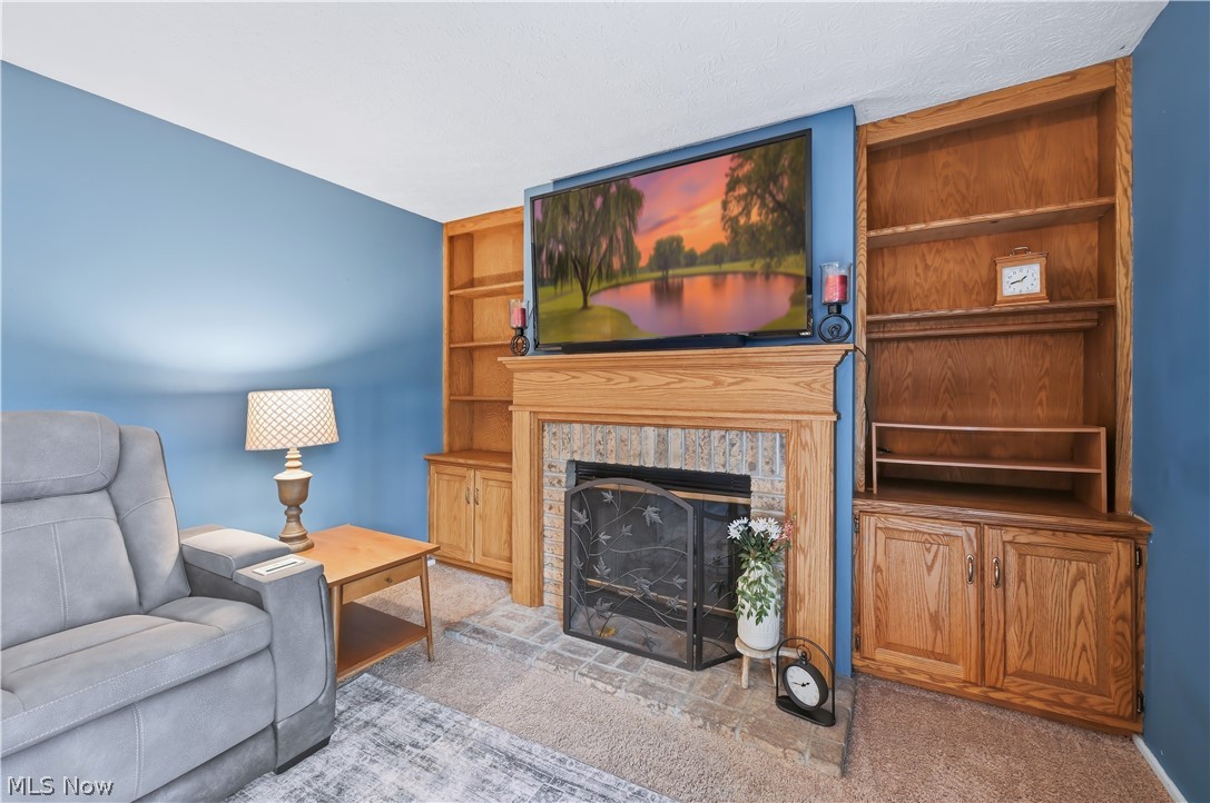 8578 Red Oak Drive NE Warren OH 44484