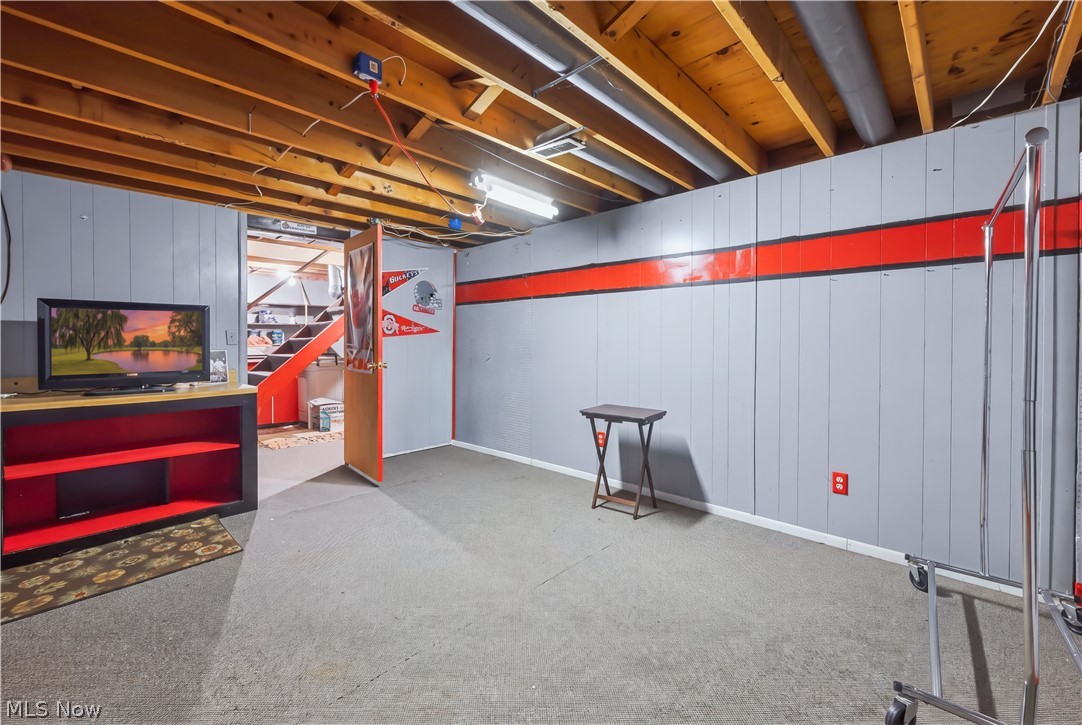 8578 Red Oak Drive NE Warren OH 44484