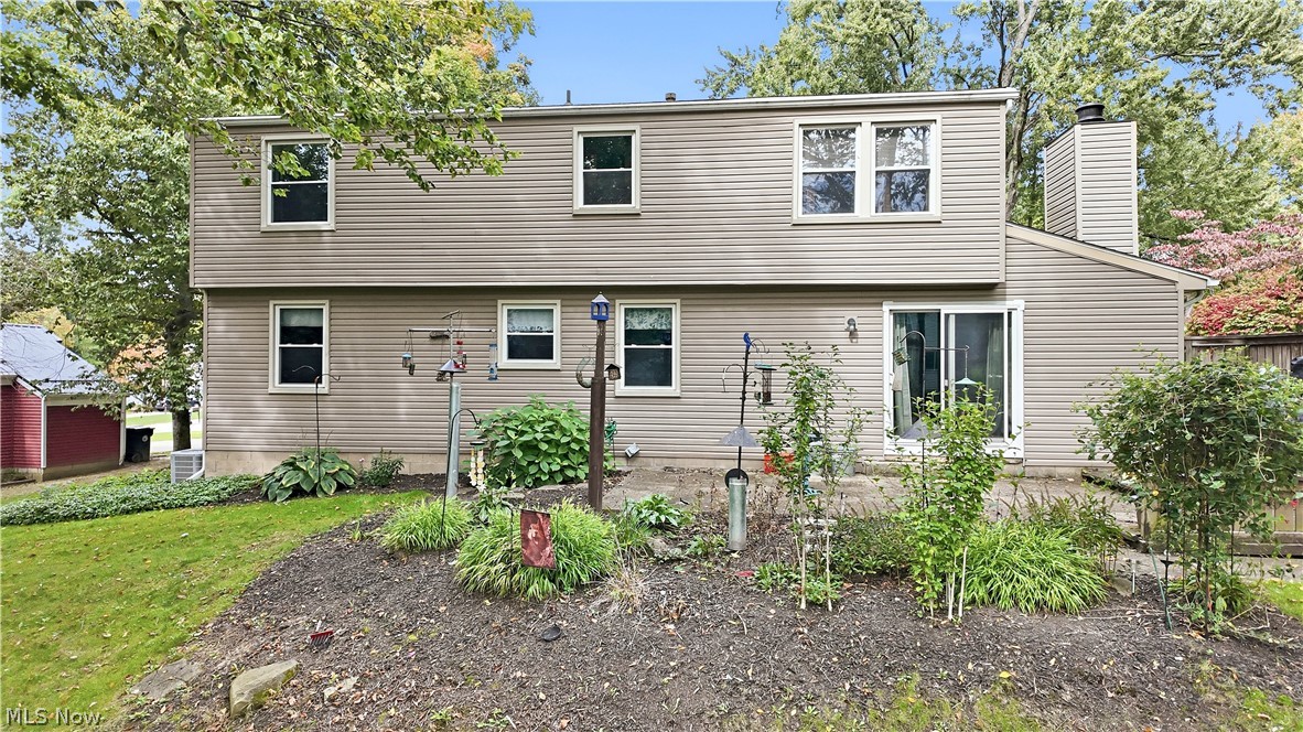 8578 Red Oak Drive NE Warren OH 44484