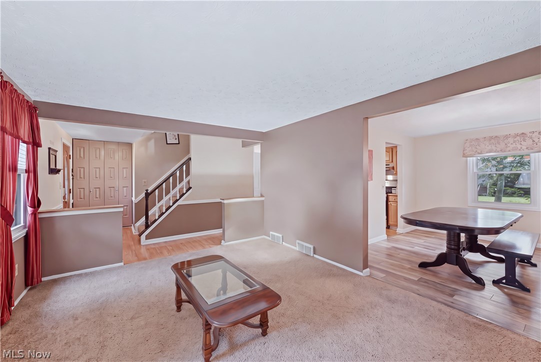 8578 Red Oak Drive NE Warren OH 44484
