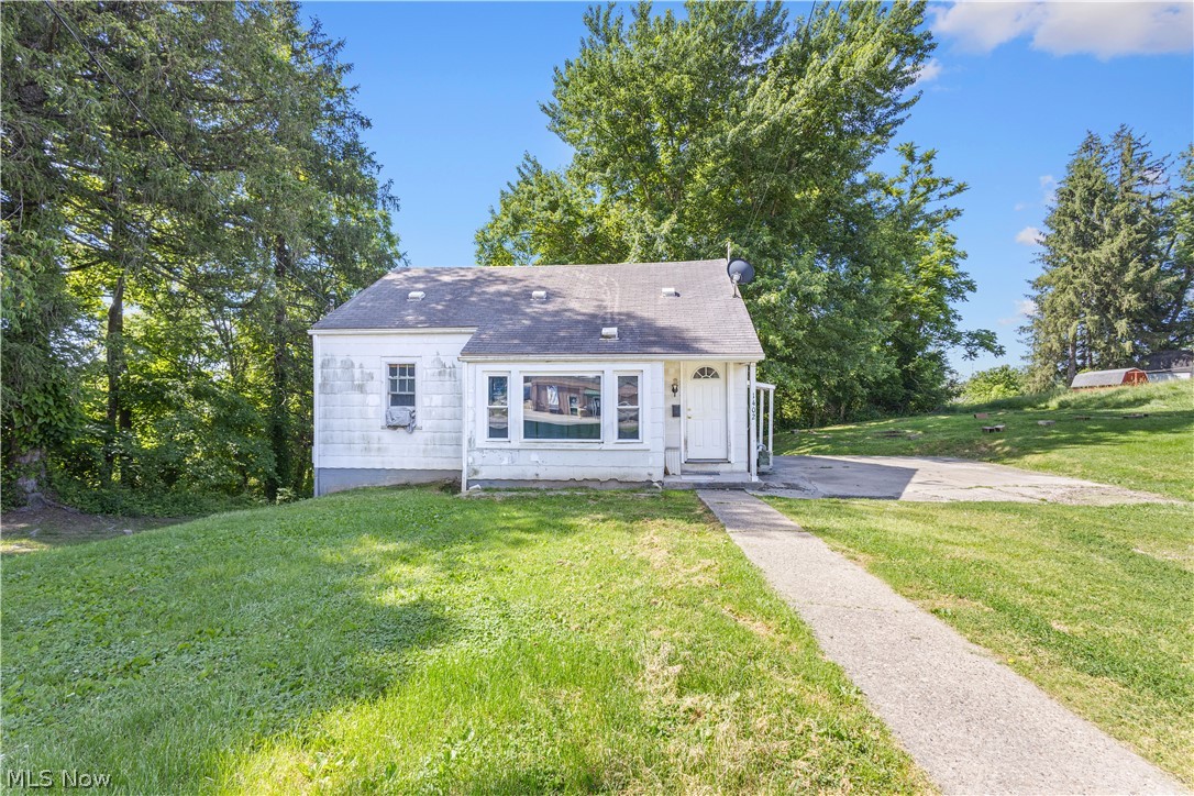 1402 E Wheeling Avenue Cambridge OH 43725