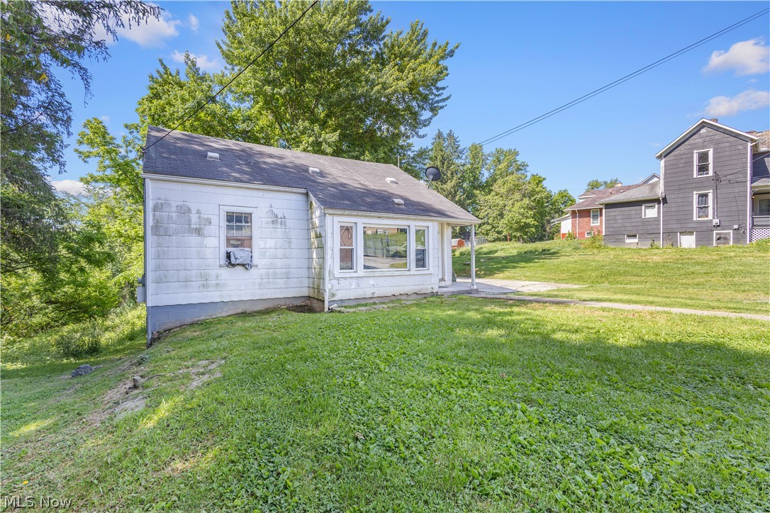 1402 E Wheeling Avenue Cambridge OH 43725