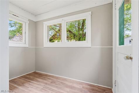 1387 S Seneca Avenue Alliance OH 44601