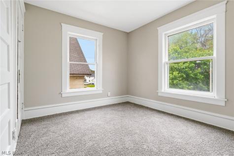 1387 S Seneca Avenue Alliance OH 44601