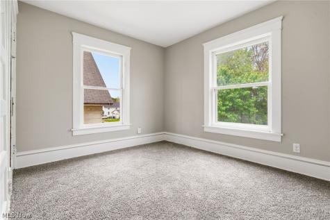 1387 S Seneca Avenue Alliance OH 44601