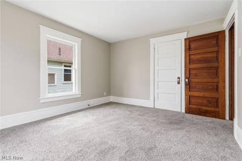 1387 S Seneca Avenue Alliance OH 44601
