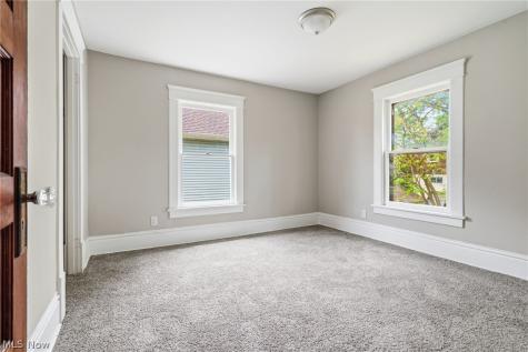 1387 S Seneca Avenue Alliance OH 44601