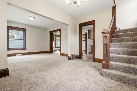1387 S Seneca Avenue Alliance OH 44601