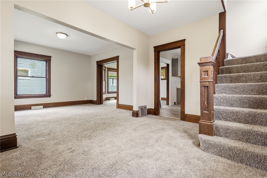 1387 S Seneca Avenue Alliance OH 44601