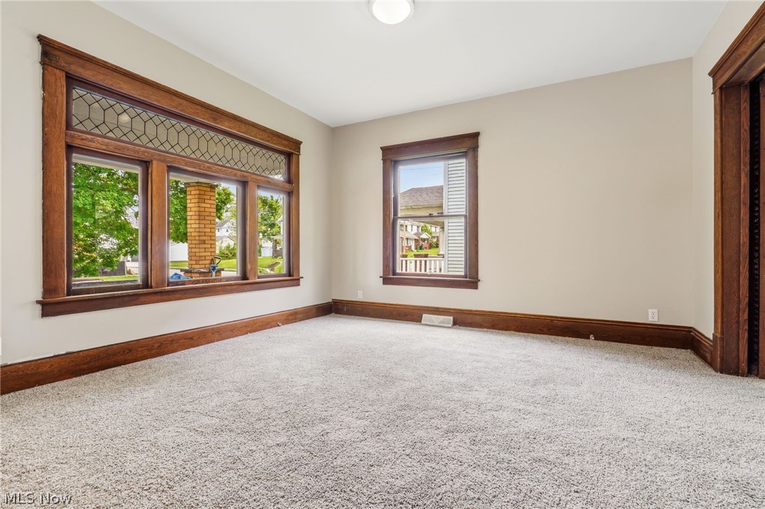 1387 S Seneca Avenue Alliance OH 44601