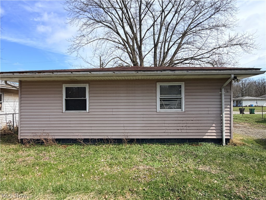 690 Lener Avenue SW Warren OH 44485