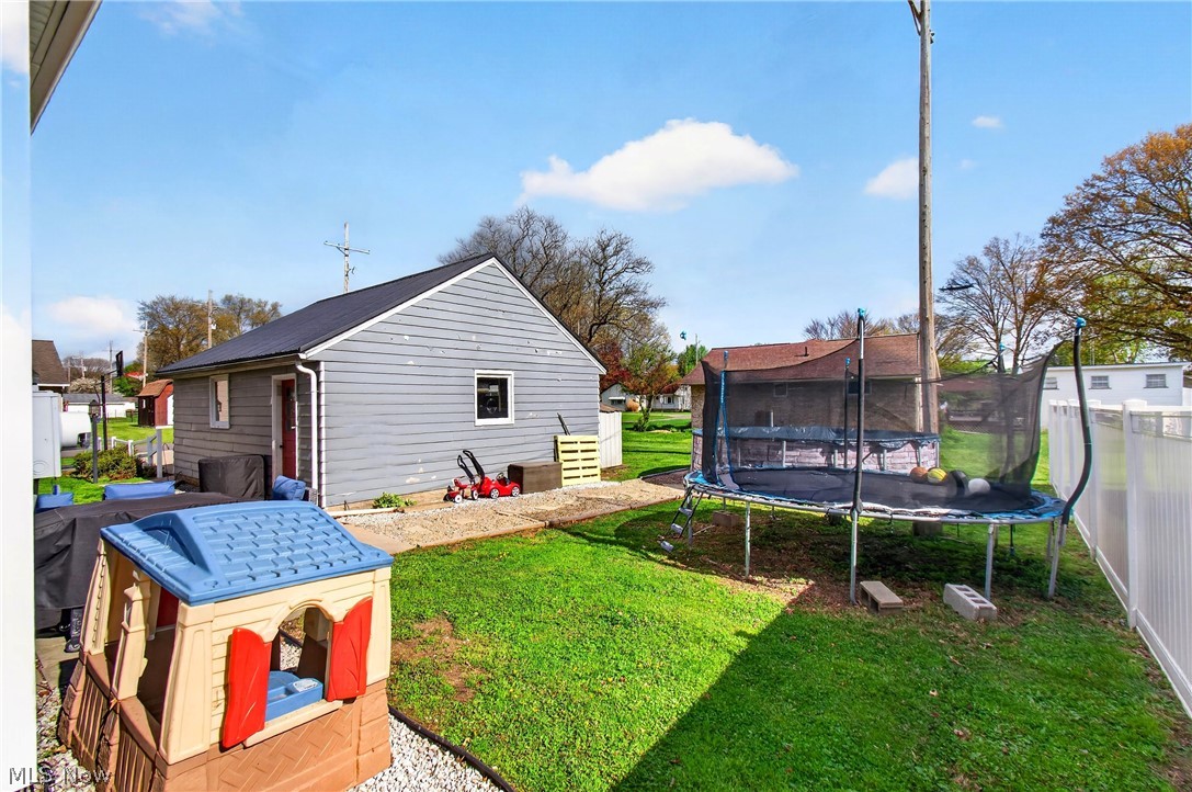 365 Poplar Street NW Bolivar OH 44612