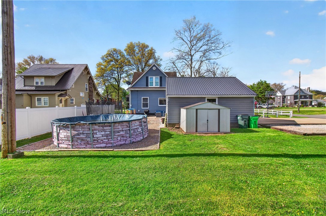 365 Poplar Street NW Bolivar OH 44612