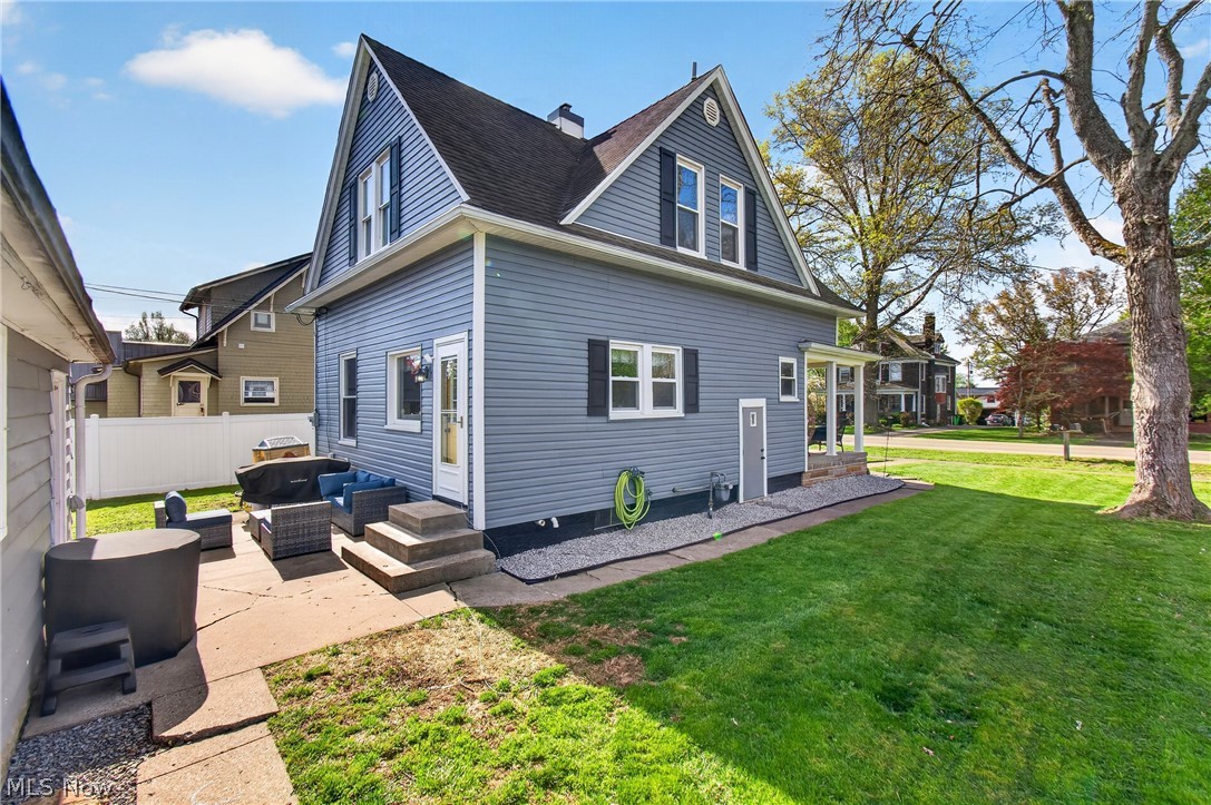 365 Poplar Street NW Bolivar OH 44612