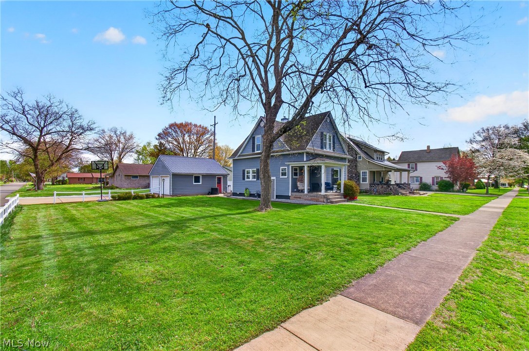 365 Poplar Street NW Bolivar OH 44612