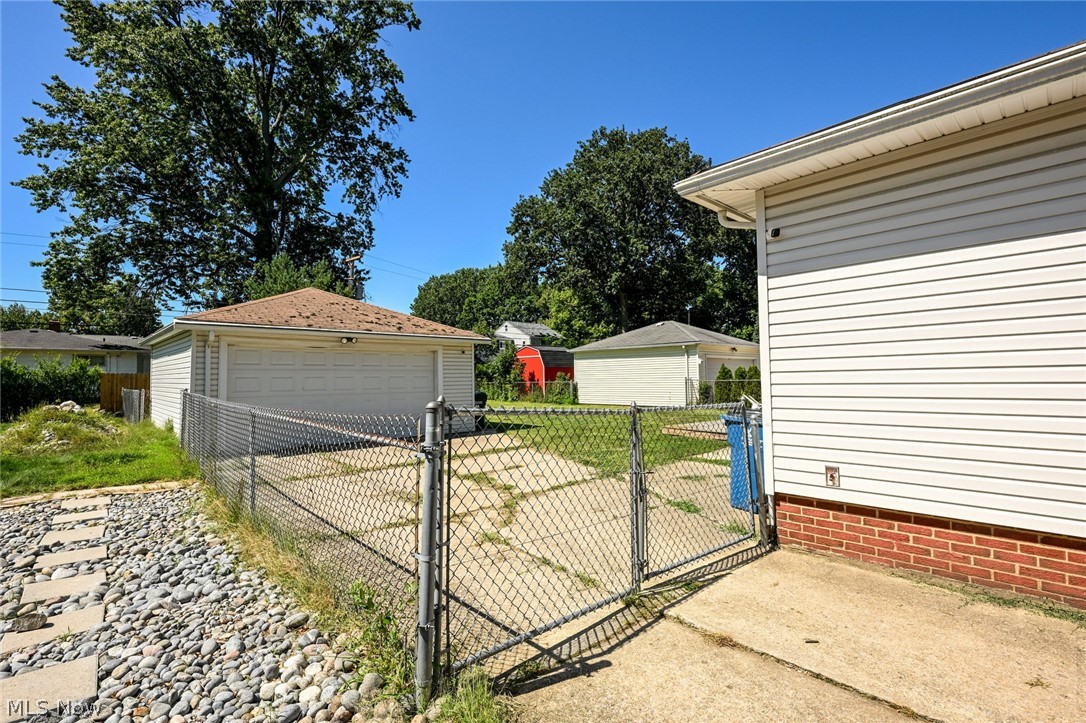 6290 Mandalay Drive Parma Heights OH 44130