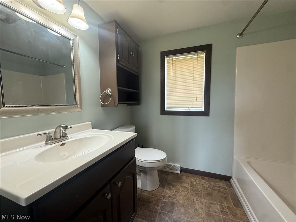 2419 Hewitt Gifford Road SW Lordstown OH 44481