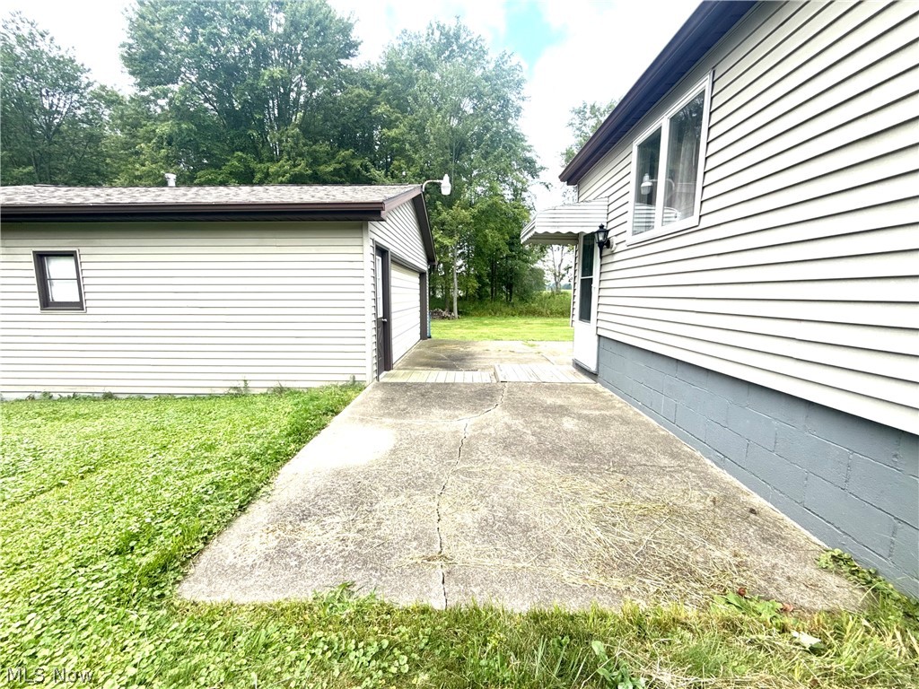 2419 Hewitt Gifford Road SW Lordstown OH 44481