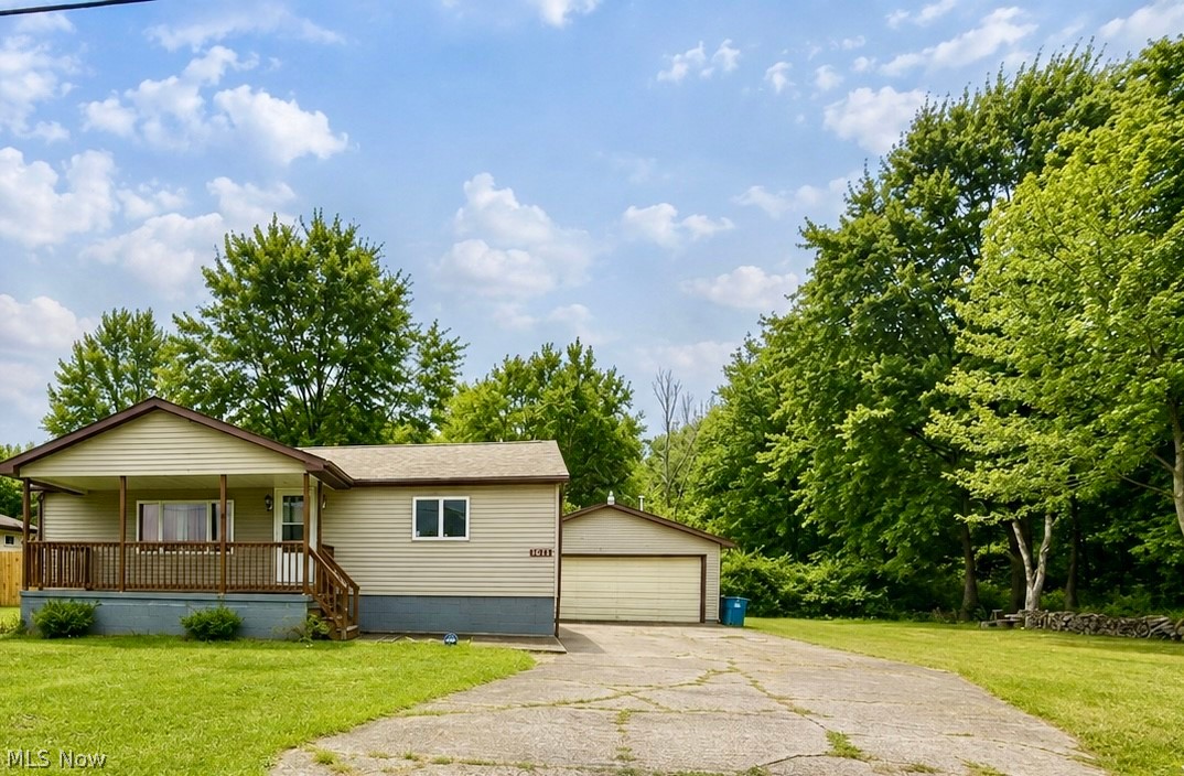 2419 Hewitt Gifford Road SW Lordstown OH 44481
