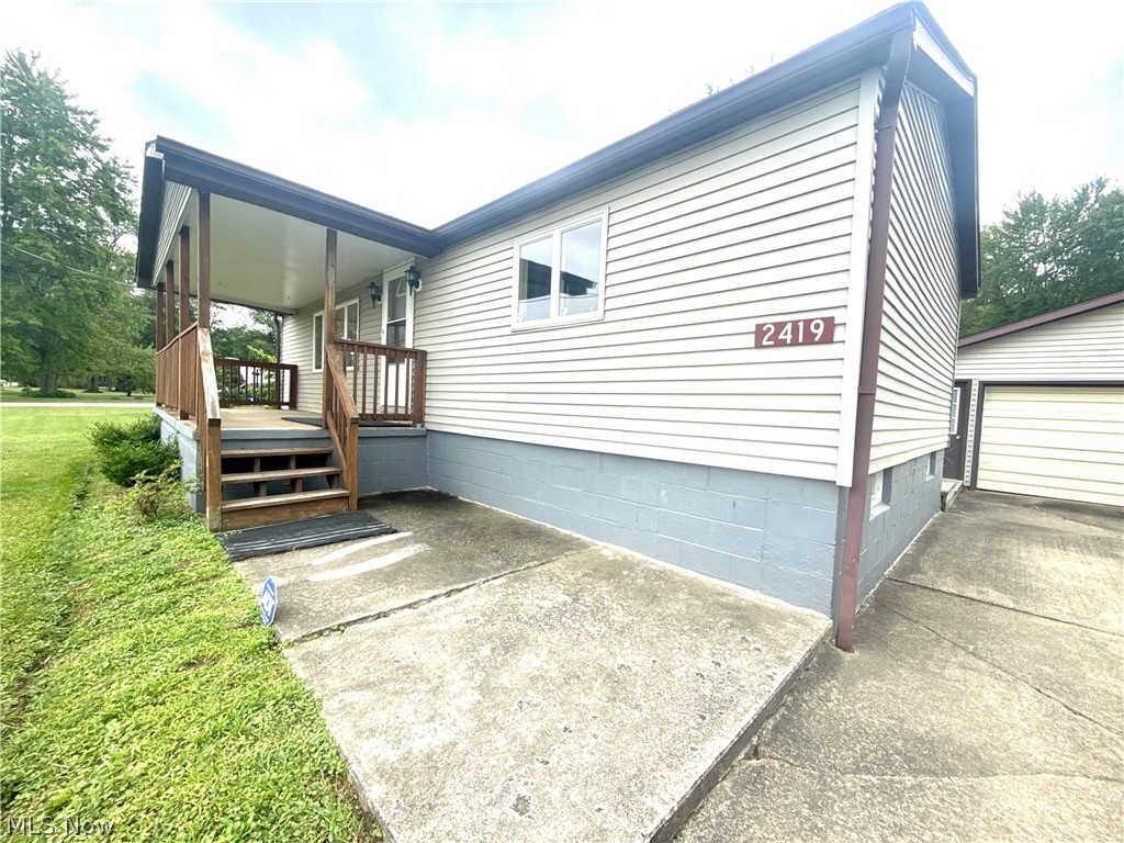 2419 Hewitt Gifford Road SW Lordstown OH 44481