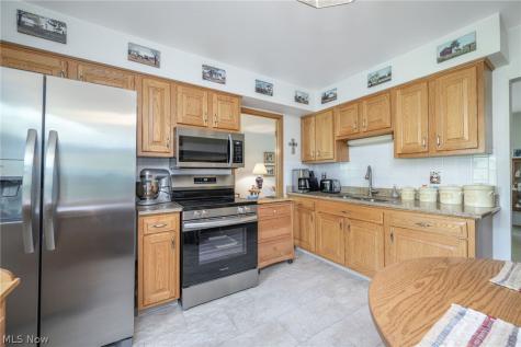 14500 Broadwood Drive Burton OH 44021