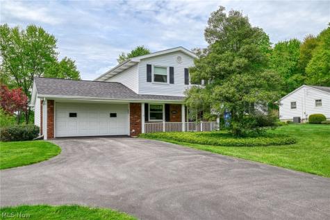 Broadwood Drive Burton OH 44021