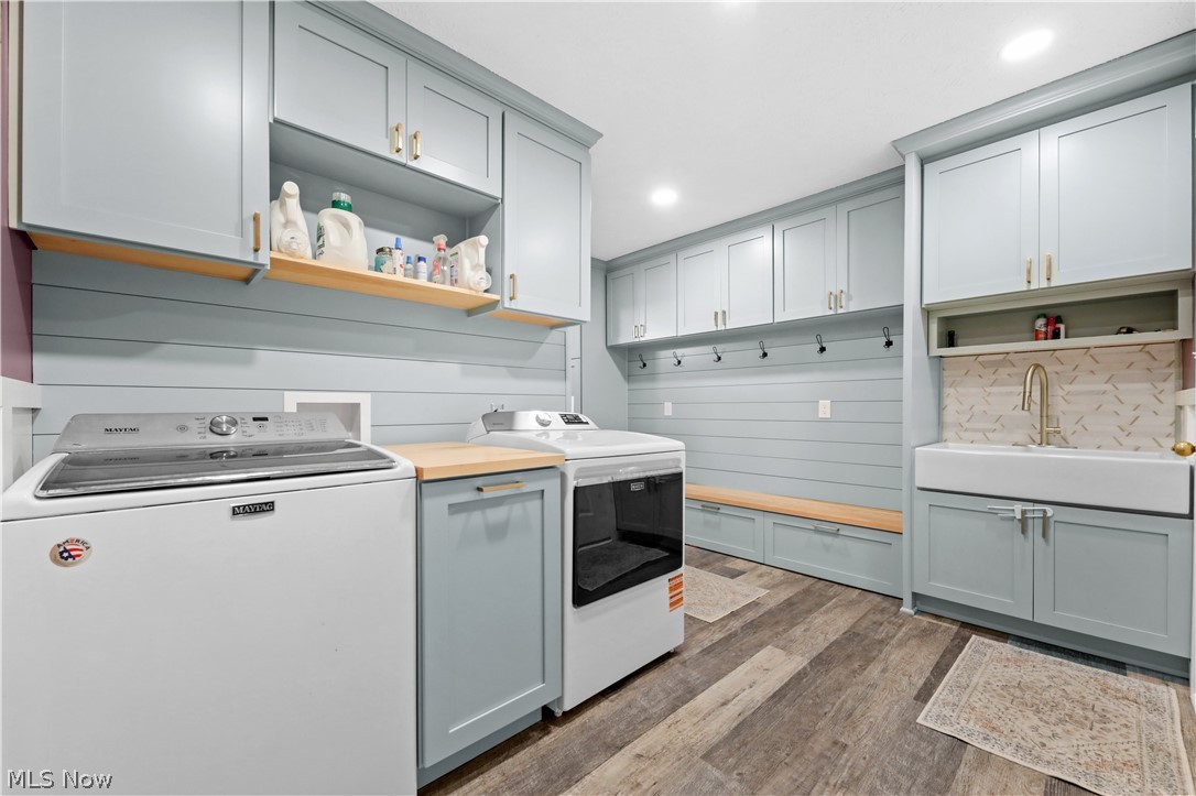 8212 Timber Trail Chagrin Falls OH 44023