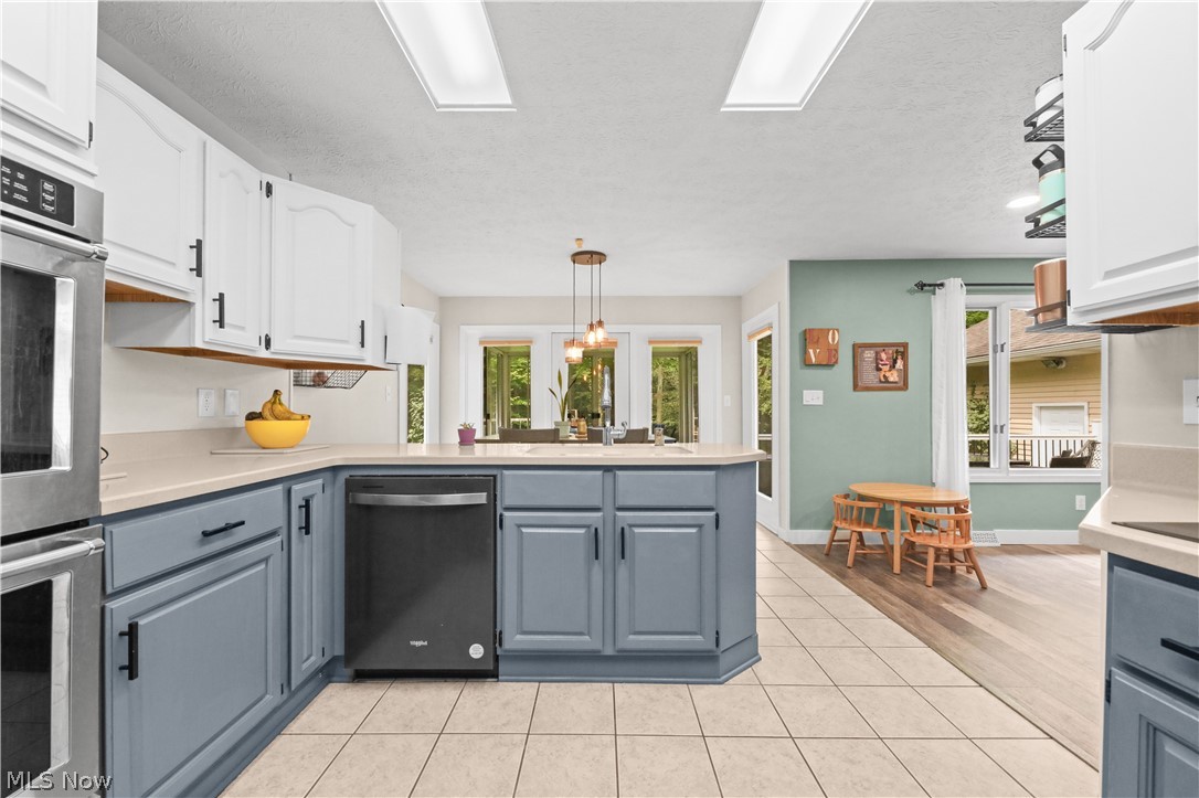 8212 Timber Trail Chagrin Falls OH 44023