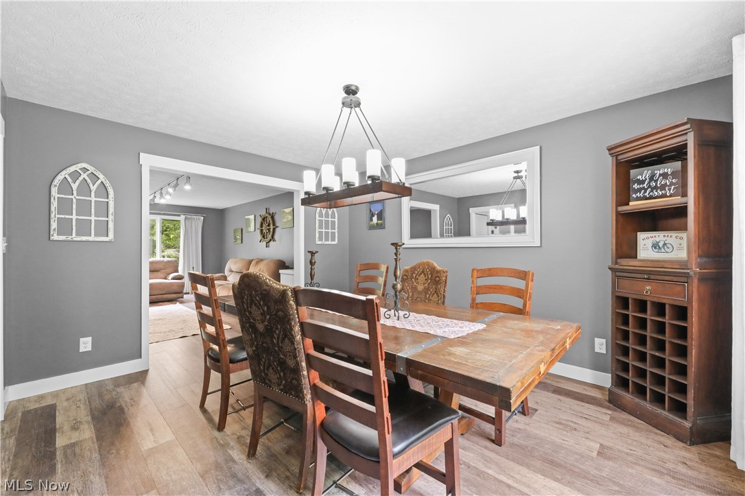 8212 Timber Trail Chagrin Falls OH 44023