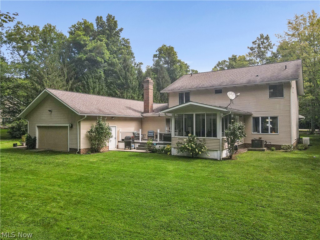 8212 Timber Trail Chagrin Falls OH 44023