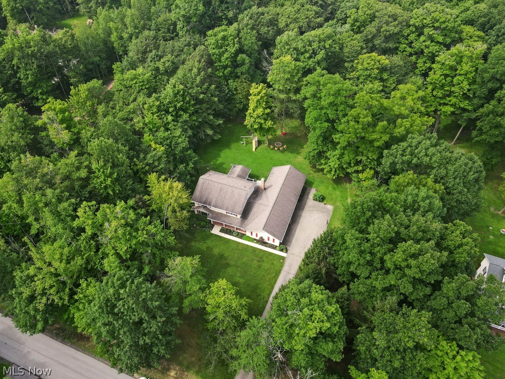 8212 Timber Trail Chagrin Falls OH 44023
