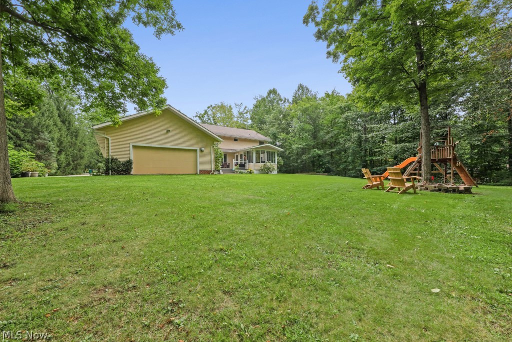 8212 Timber Trail Chagrin Falls OH 44023