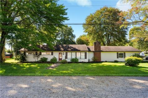 1566 Beechview Avenue Alliance OH 44601