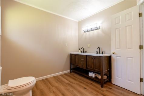 1566 Beechview Avenue Alliance OH 44601