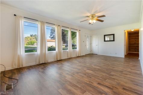 1566 Beechview Avenue Alliance OH 44601