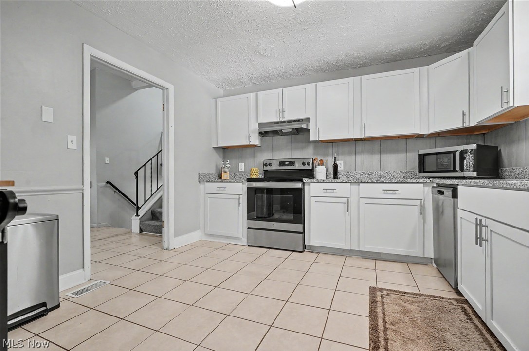 684 Cliffside Drive Akron OH 44313
