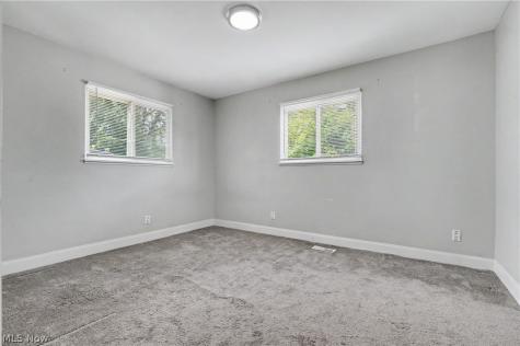 684 Cliffside Drive Akron OH 44313