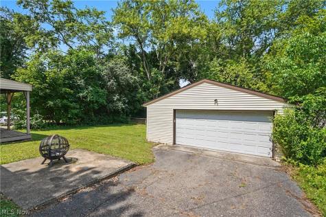 684 Cliffside Drive Akron OH 44313