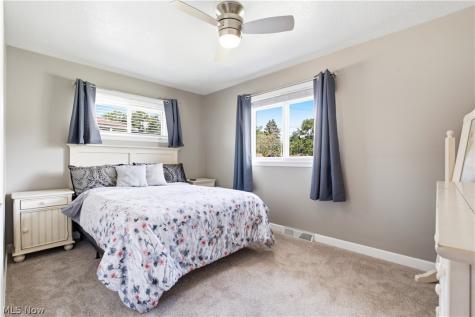 2944 Robert Parkway Brunswick OH 44212