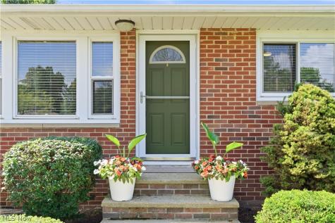 2944 Robert Parkway Brunswick OH 44212